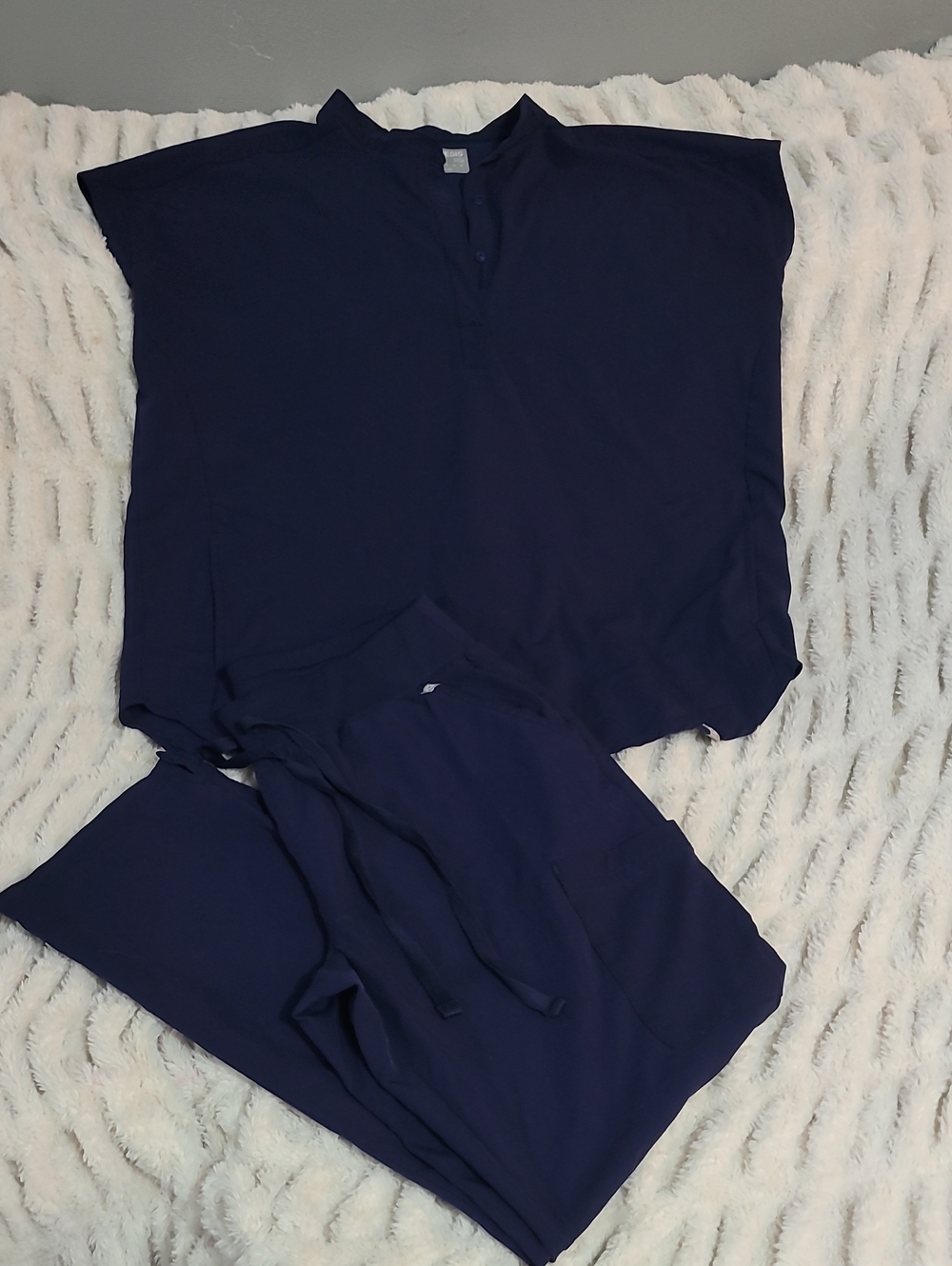 Women’s Navy Sleeveless Scrub SET